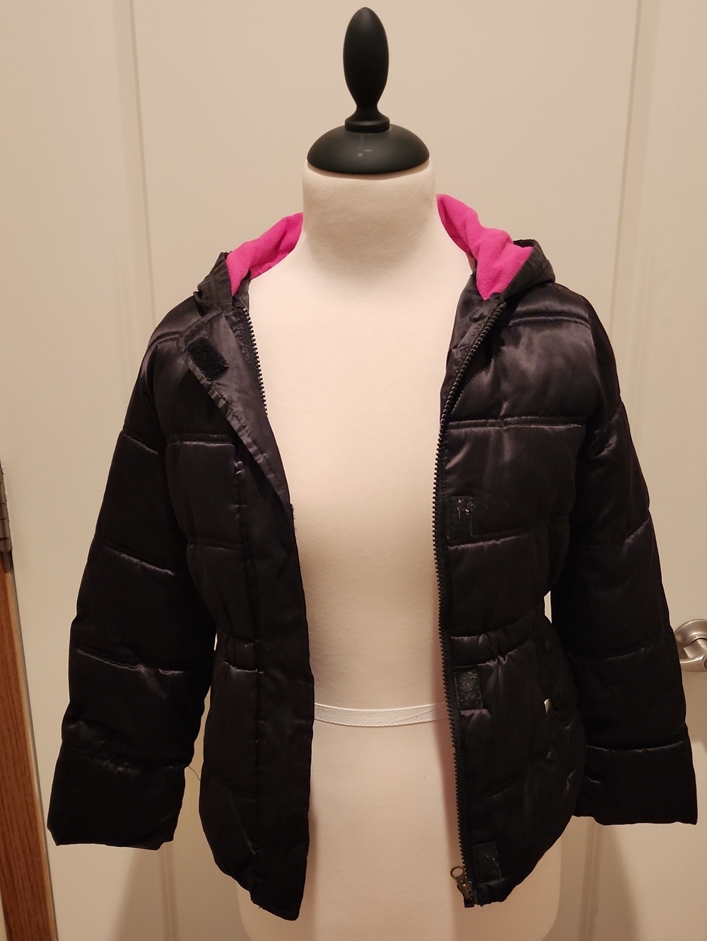 Faded Glory Girls Black Hooded Puffer Jacket Coat Size Medium 7/8 Pink Fleece